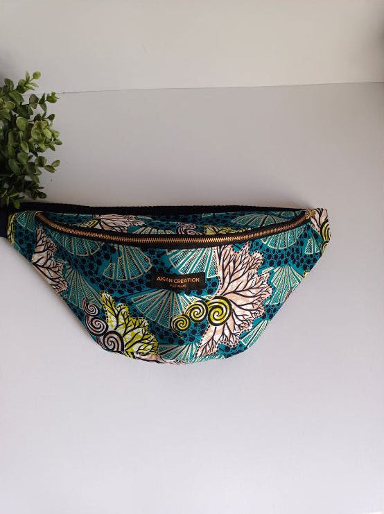 Sac banane en wax fait main à Paris